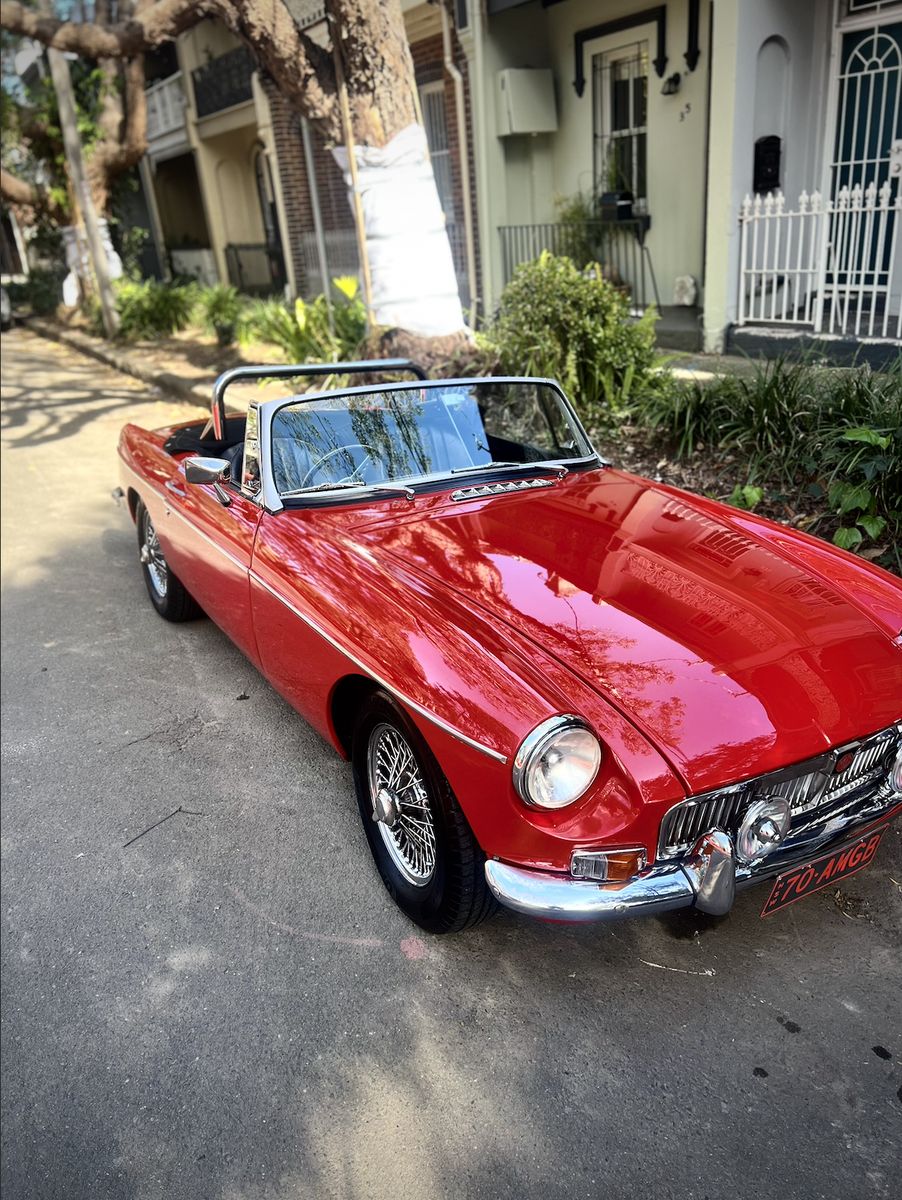 1971 MG B MK II vintage wedding car hire Sydney at Manly Beach